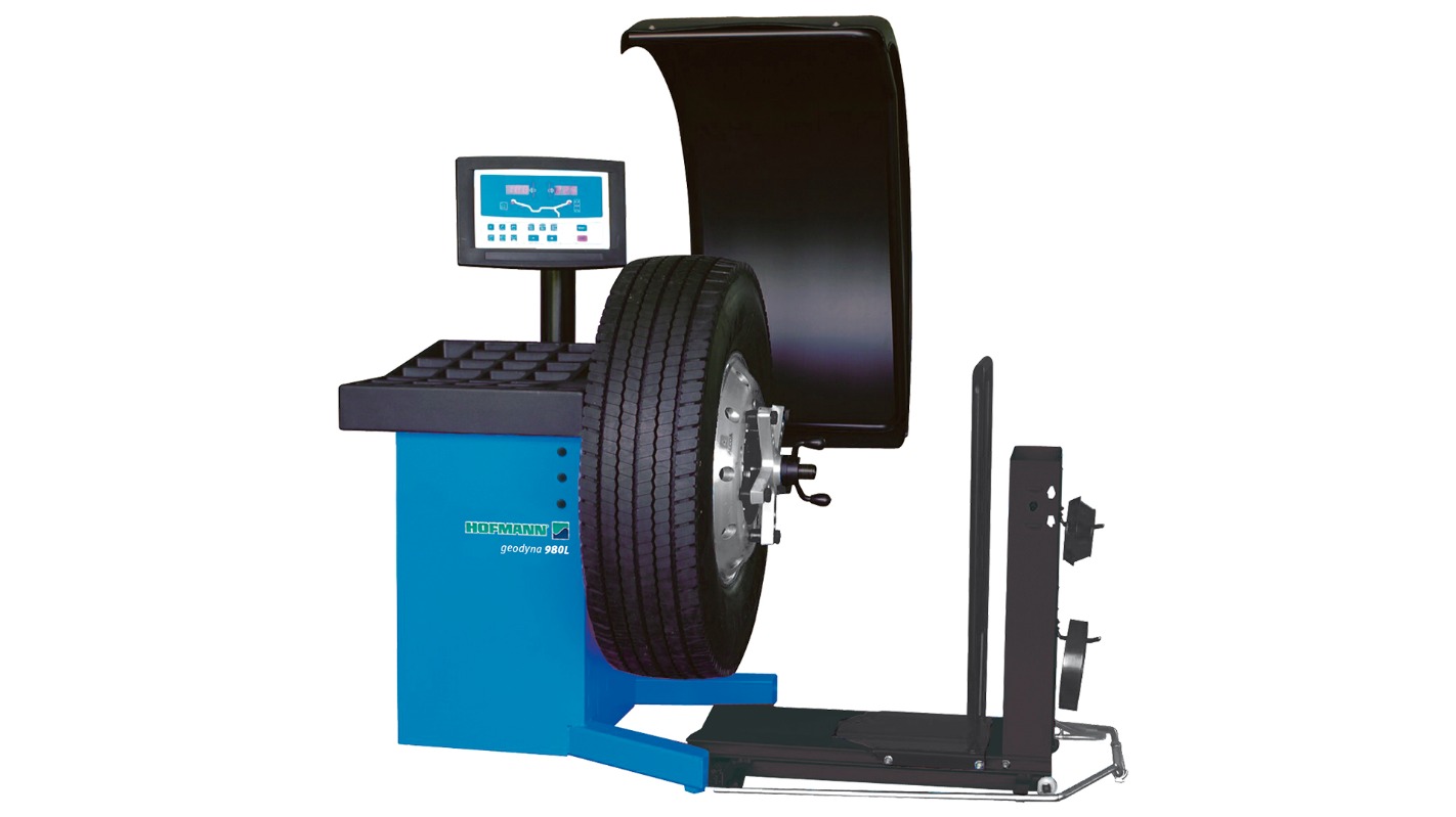 фотография Грузовые балансировочные станки Грузовые балансировочные станки фото