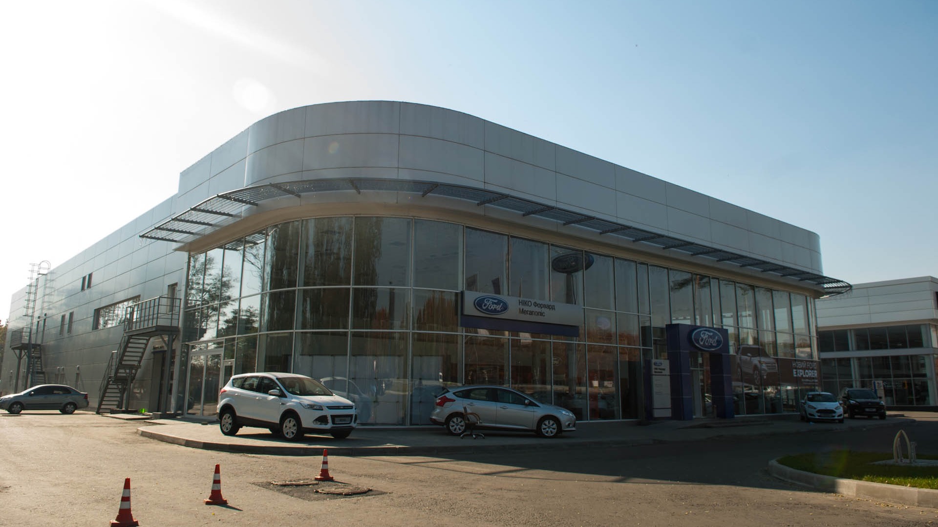 фотография Ford – Niko Мегаполис